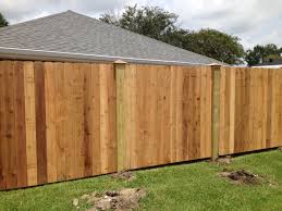 Pretty Nice Privacy Fence With Wood Posts Copper Caps Privacy Fence Designs Wood Fence Design Fence Design