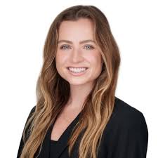 I am extremely excited to announce that I have accepted an offer to join  Fox News as part of the Summer 2019 College Associate Program. I will be  working directly with Fox