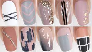 Nail art facile faire des points femme actuelle le mag from je me ronge moi même les ongles à l'occasion et j'avoue que ce n'est vraiment pas chose facile d'arrêter cette mauvaise habitude. Decoration D Ongles Facile A Faire 10 Astuces Pour Realiser La Manucure Parfaite A La Maison Manucure Zenidees Tutoriels De Nail Art Idees Vernis A Ongles Nail Art Facile