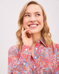 Köp Skjorta Anna Flower Meadow