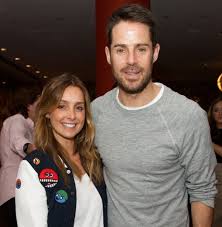 The former footballer and his pregnant girlfriend frida andersson can raise their baby at his stunning surrey house. Who Is Jamie Redknapp Dating Now Girlfriend And Relationship History Wikiodin Com