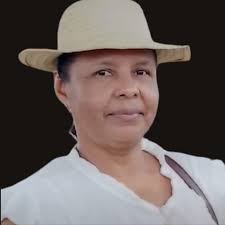 Rostros y voces de mujeres en la lucha contra el contrato minero 406