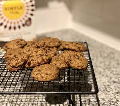 Roasted red pepper veggie pita crackers. Try Out Simple Mills Chocolate Chip Cookie Almond Flour Mix For All Of The Yum And None Of The Guilt Recipes Food Almond Flour