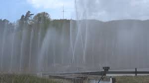 The musical fountain committee had plans to run shows through october, but due to electrical issues, the fountain is unable to host any more shows for the remainder of the 2020 season. Organizers Prepare Grand Haven S Musical Fountain For The 2021 Season Wzzm13 Com
