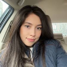 Jocelyn Soto's Instagram, Twitter & Facebook