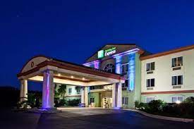 Florida Hotels Holiday Inn Express Hotel Suites Live Oak In 2021 Hotel Suites Holiday Inn Florida Hotels
