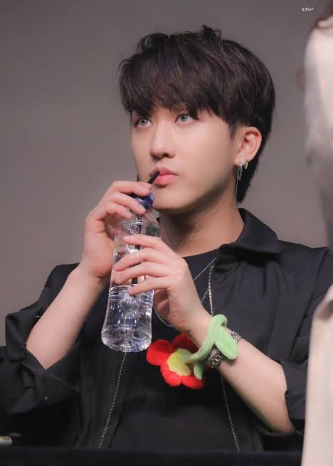 images?q=tbn:ANd9GcRHcEpgz_NIG6ZBGvg6-P3iyDTqV7wUtFCWjw&usqp=CAU