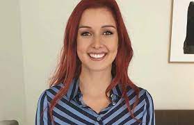 Lotte vanwezemael (bocholt, 1992) is een limburgse psychologe en seksuologe. Lotte Vanwezemael Reageert Op Vermoedens Nee Ik Ben Niet Zwanger Zita