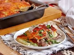 как приготовить мясо по французски в духовке с картошкой Myaso Po Francuzski V Duhovke Recept S Foto Recept Eda Nacionalnaya Eda Idei Dlya Blyud