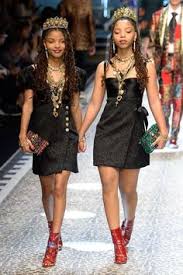 Halle is her junior sister. 79 Chloe X Halle Ideas Chloe X Halle Chloe Halle Chloe And Halle