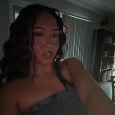 Layla Gray (@laylagray._) • Instagram photos and videos