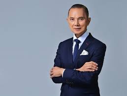 Shoemaker to the stars Jimmy Choo talks tech, Princess Diana and paying it  forward through education - CNA Luxury