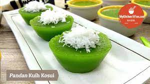 A lot of pandan is used to bring out the aroma of this kuih. Pandan Kuih Kosui Mykitchen101en Youtube