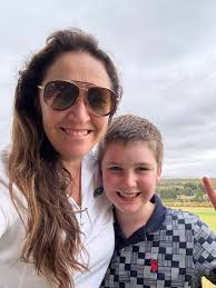 One week away 🥰 Join us for an end of week sunset drink and networking  with professional women 🏌🏼‍♀️