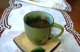 Two complementary colors and polished gold trim are your cue to start celebrating. Green Tea Groove Healthyjewishcooking