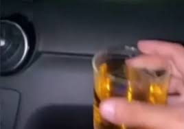 Accidente de tráficoconducir con el móvilteléfono móviluso del móvilpalmapalma de. Oie6bd7hetg0cm