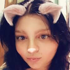 Jamie Refenes (@BeyondWonderlyn)