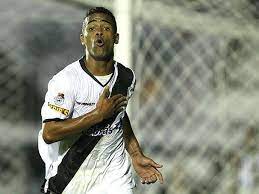 (born 6 january 1990) is a brazilian footballer who most recently played for chinese club jiangsu suning. Volta De Alex Teixeira Para O Vasco E Dificil Mas Possivel Diz Jornalista Netvasco