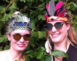 Georgie S Wundergarten Amsterdam In 2020 Photo Eyewear Fashion Funky Fashion
