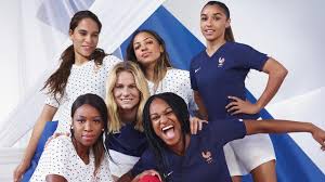 Accueil en cours résultats mes matchs equipes compétitions actu foot. Les Tenues De L Equipe De France Feminine Pour La Coupe Du Monde 2019 Cnews
