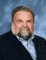 Lee Leininger's Instagram, Twitter & Facebook