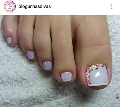 Las 313 mejores imágenes de uñas decoradas pies en 2019 uñas de decoración de u. Flores Arte De Unas De Pies Disenos De Unas Pies Unas De Pies Sencillas