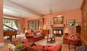 طرح قصر طبيب الملكة فيكتوريا المبهر الذي يضم موقد ا خشبي ا إلى البيع Home Decor Decor Home