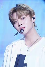 Siapa yang tak tahu wanna one? Wanna One S Park Jihoon Placed First At Best May Idol Birthday Ad Kpopmap