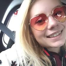 Samantha Cadieux (@Sam_Cadieux)