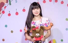 Jul 27, 2021 · 福原愛さんが卓球解説に生出演しネット沸騰「めっちゃ美人なった」「透明感凄い」. 5ainnsh45dqsxm