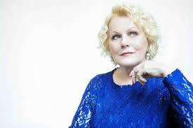 La vita è una, godiamocela. Katia Ricciarelli Soprano Clermont Auvergne Opera