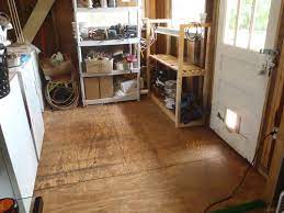 Laying vinyl floor tiles on plywood. How To Lay Vinyl Tiles Over Plywood The Adventure Bite