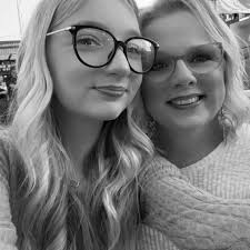 Collecting Popmart hunters drops