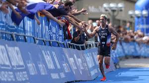 Michael gillain, triathlète amateur de 23 ans, étudiant en master de kinésithérapie a accepté de tourner une interview pour le blog. Triathlon Vincent Luis Vice Champion Du Monde Apres Sa Victoire A Gold Coast Eurosport