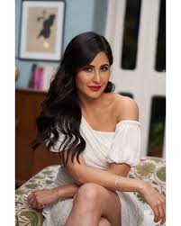 Katrina Kaif Glamour Pics - TeluguBulletin.com