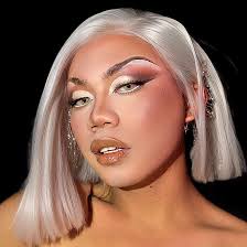 Hello ka-HMUA, ano po magandang hairspray ang pampatagal po ng curl🥹  andami ko na pong natatry ambilis lng din po mawala ng curl😭 TIA po🙏🏻