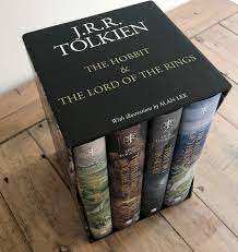 They measure approximately 3/4 of an inch high by 1/2 of an inch wide each. Tcg The Lord Of The Rings Alan Lee Illustrated May 2020