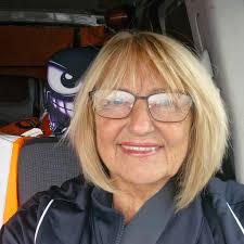 Hi all! I just wanted to introduce myself and share a photo that I took. I  started my calorie deficit start of February. Joined for some tips