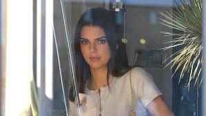 On valentine's day, jenner, 25, went instagram. Kendall Jenner Spotted With Nba Star Devin Booker On Road Trip During Quarantine Wzzm13 Com