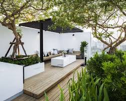 Saya punya dua bangunan rumah yang letaknya lahan atas dan bawah menghadap ke timur luas tanah bagian bawah dan atas masing2 6 x 12 m bagian atas terdiri dari teras 2 x 6 m ruang tamu 3 x 6 m ruang keluarga 4 x 6 m 2 kamar tidur masing2 3 x3 m. 12 Gambar Desain Teras Rumah Minimalis Ada Banyak Pilihan Inspirasi Buat Kamu Rumah123 Com
