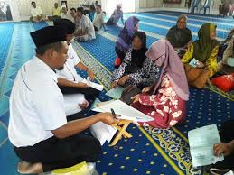 Sejak ph memerintah selangor selepas memenangi pru12 pada tahun 2008, kerajaan negeri telah memperkenalkan skim inisiatif peduli rakyat (ipr). Agihan Bantuan Hari Raya Kuala Lembaga Zakat Selangor Facebook