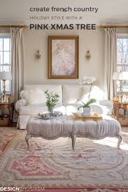 While modern paris may have moved away from powdered wigs and bustles, there is still a certain stylistic effort in everything they do. Modern French Country Style Interior Design Decoomo