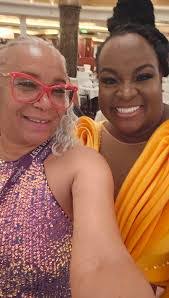 Freida Brooks's Instagram, Twitter & Facebook