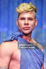 36 Photos & High Res Pictures