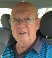 Daniel Cillis's Instagram, Twitter & Facebook