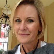 Kate Conn's Instagram, Twitter & Facebook