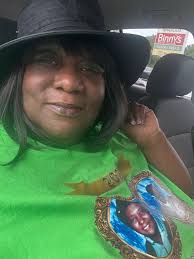 OMG WE WON THE FIRST EVER ESSIES' CHOICE AWARD ✨ Thank you to the fans for  voting, spreading the word, and being our ride or dies'—this one is for  you! #SistasOnBET