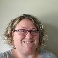 Kelly Buckner's Instagram, Twitter & Facebook