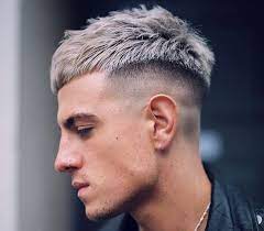 Visualizza altre idee su capelli uomo grigi, capelli . Gli Uomini Brizzolati Piu Belli Di Sempre Capellistyle