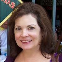 Kari Edgar's Instagram, Twitter & Facebook